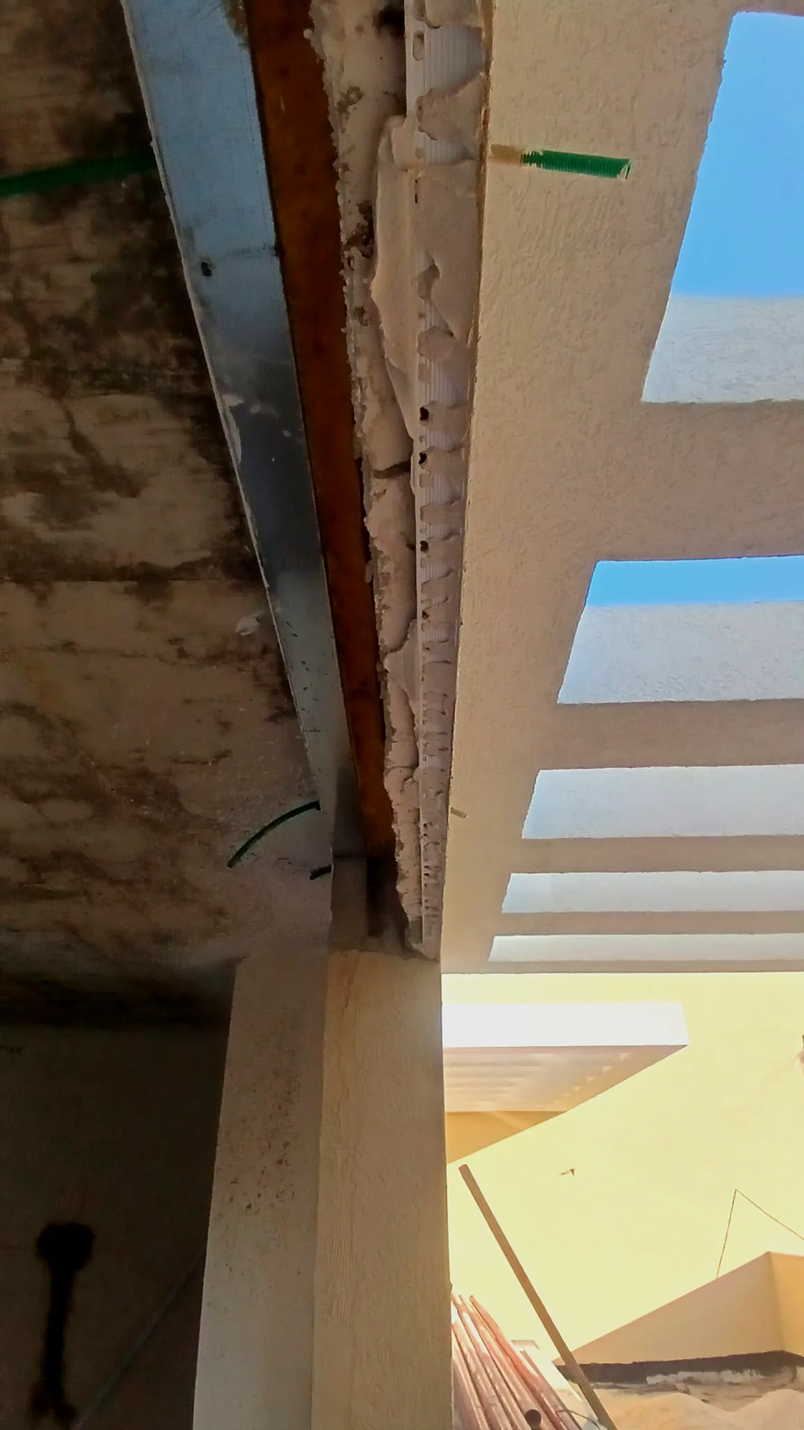 פרטי איטום ובידוד תרמי כחלק מתהליך שיקום חזיתות של צוות שטח